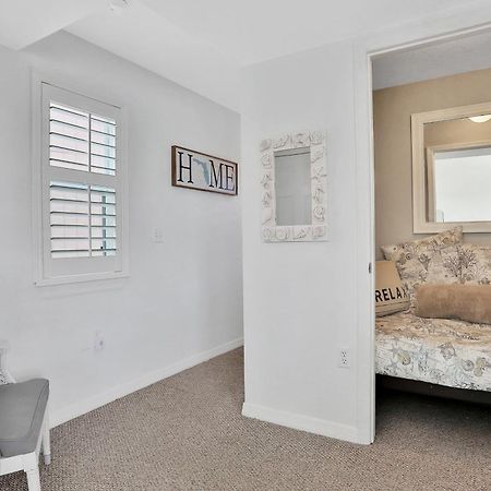 Sol Mate Beach Cottage Сейнт Пийт Бийч Екстериор снимка