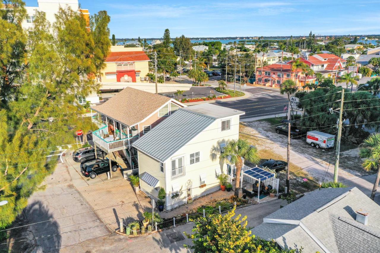 Sol Mate Beach Cottage Сейнт Пийт Бийч Екстериор снимка