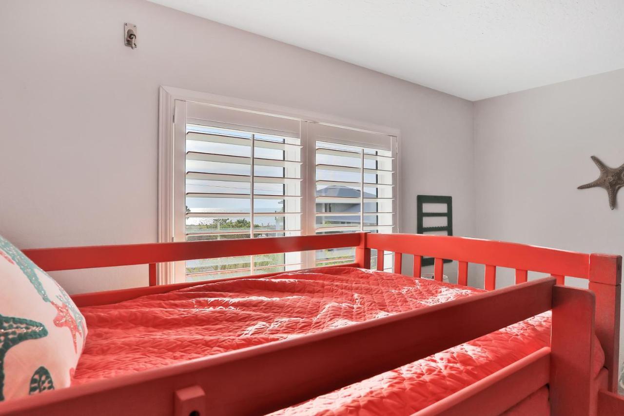 Sol Mate Beach Cottage Сейнт Пийт Бийч Екстериор снимка