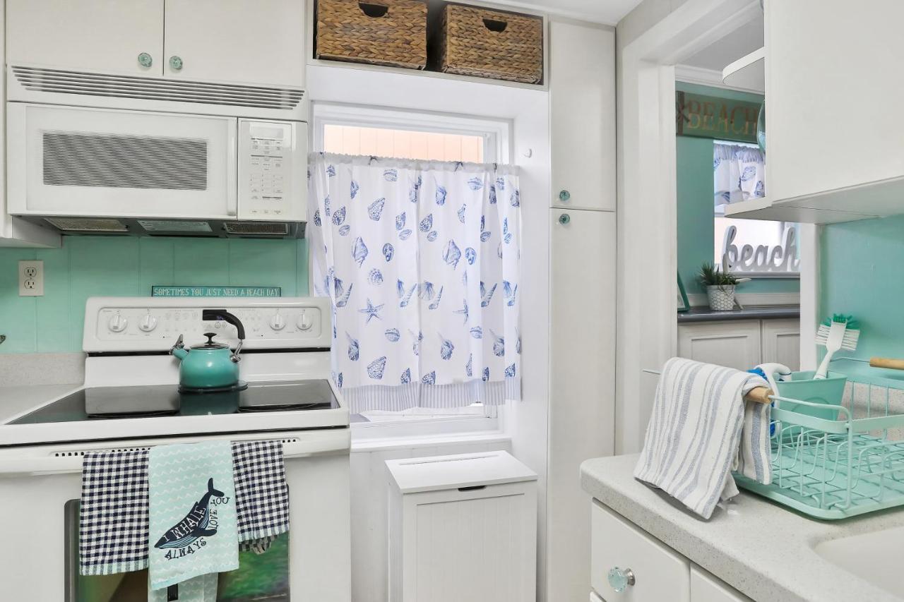 Sol Mate Beach Cottage Сейнт Пийт Бийч Екстериор снимка