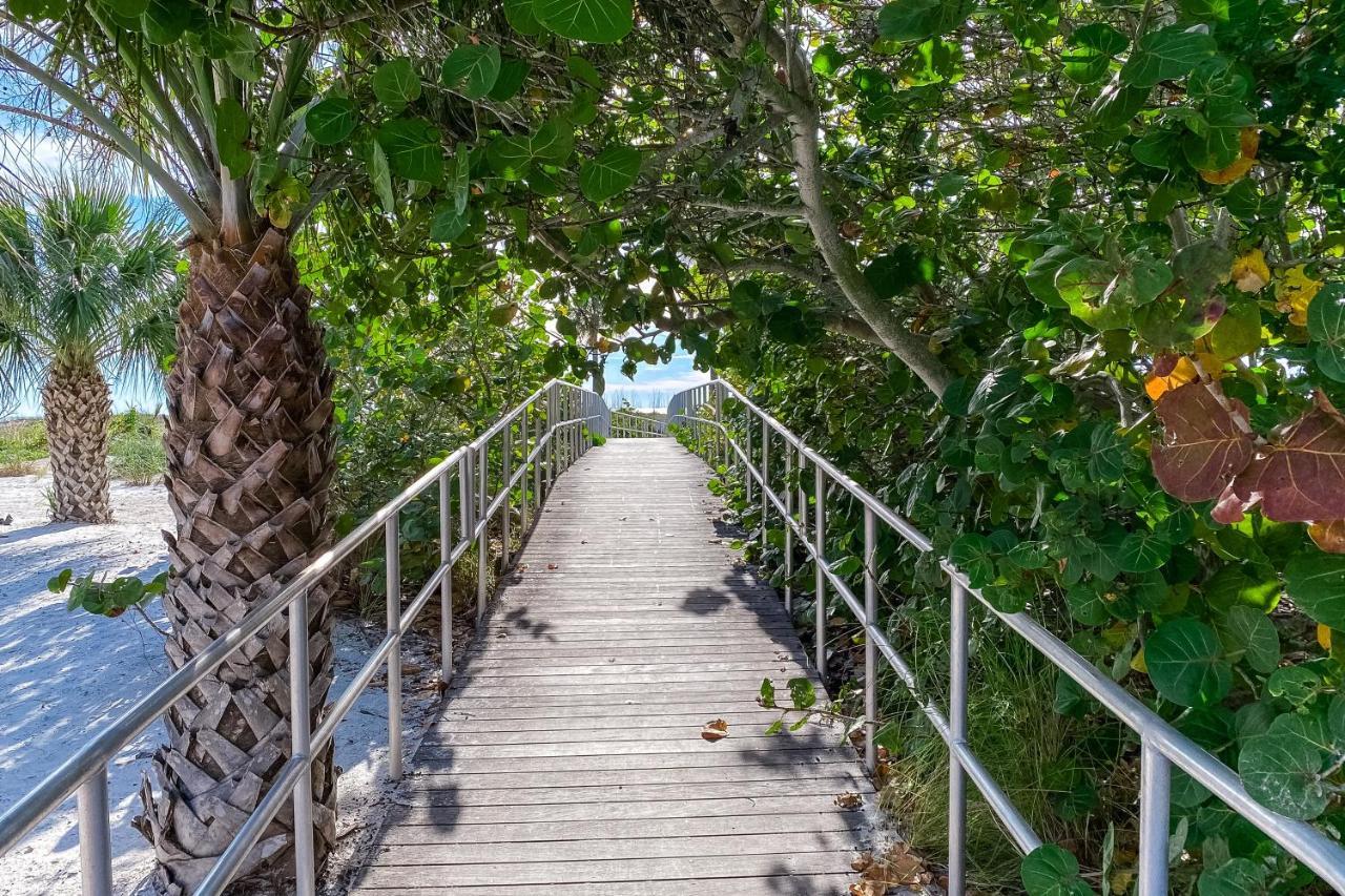 Sol Mate Beach Cottage Сейнт Пийт Бийч Екстериор снимка